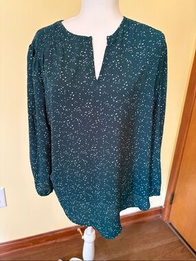 Stitch Fix fun 2 fun Kenmore split Neck Blouse Dark Green NWT